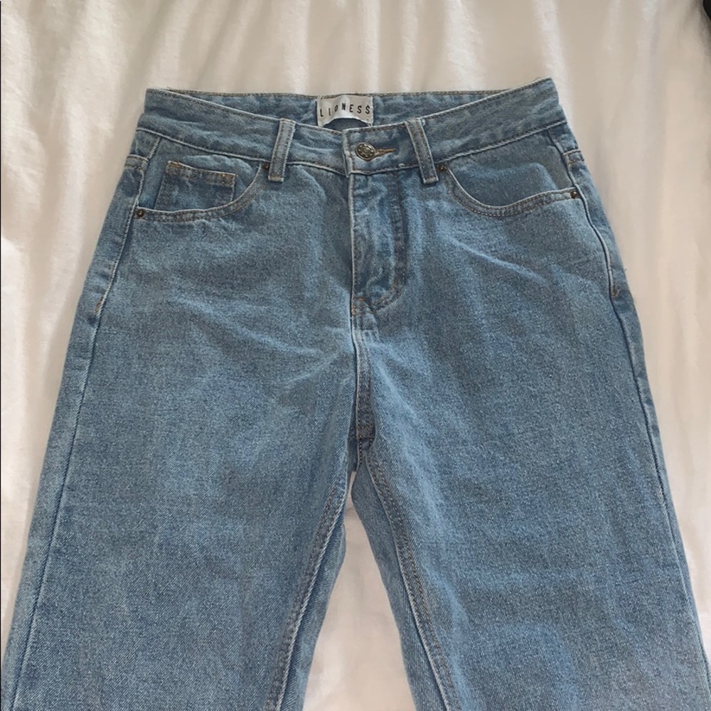 jeans